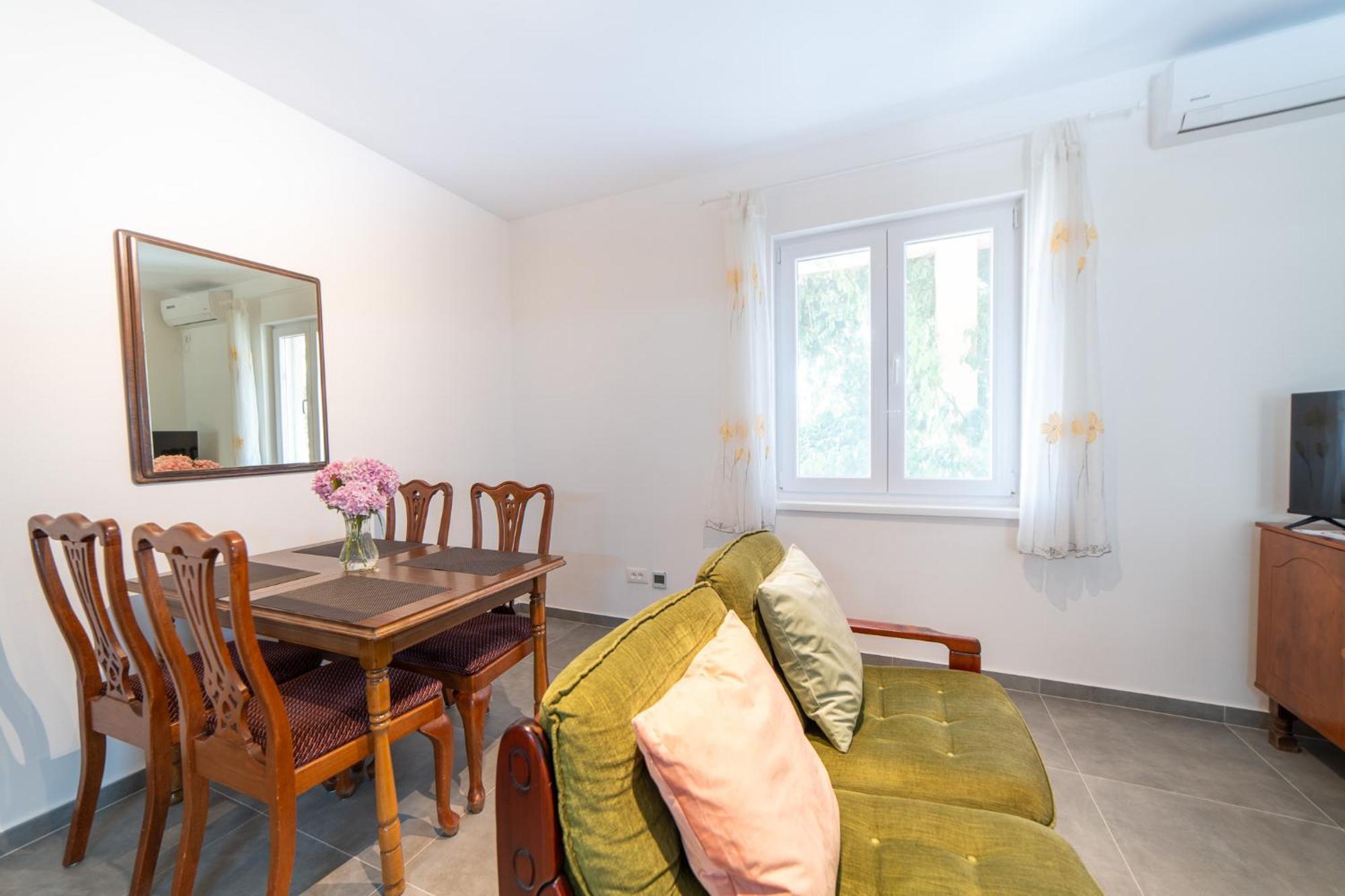 House Of Mile Hotel Zadar Exterior photo